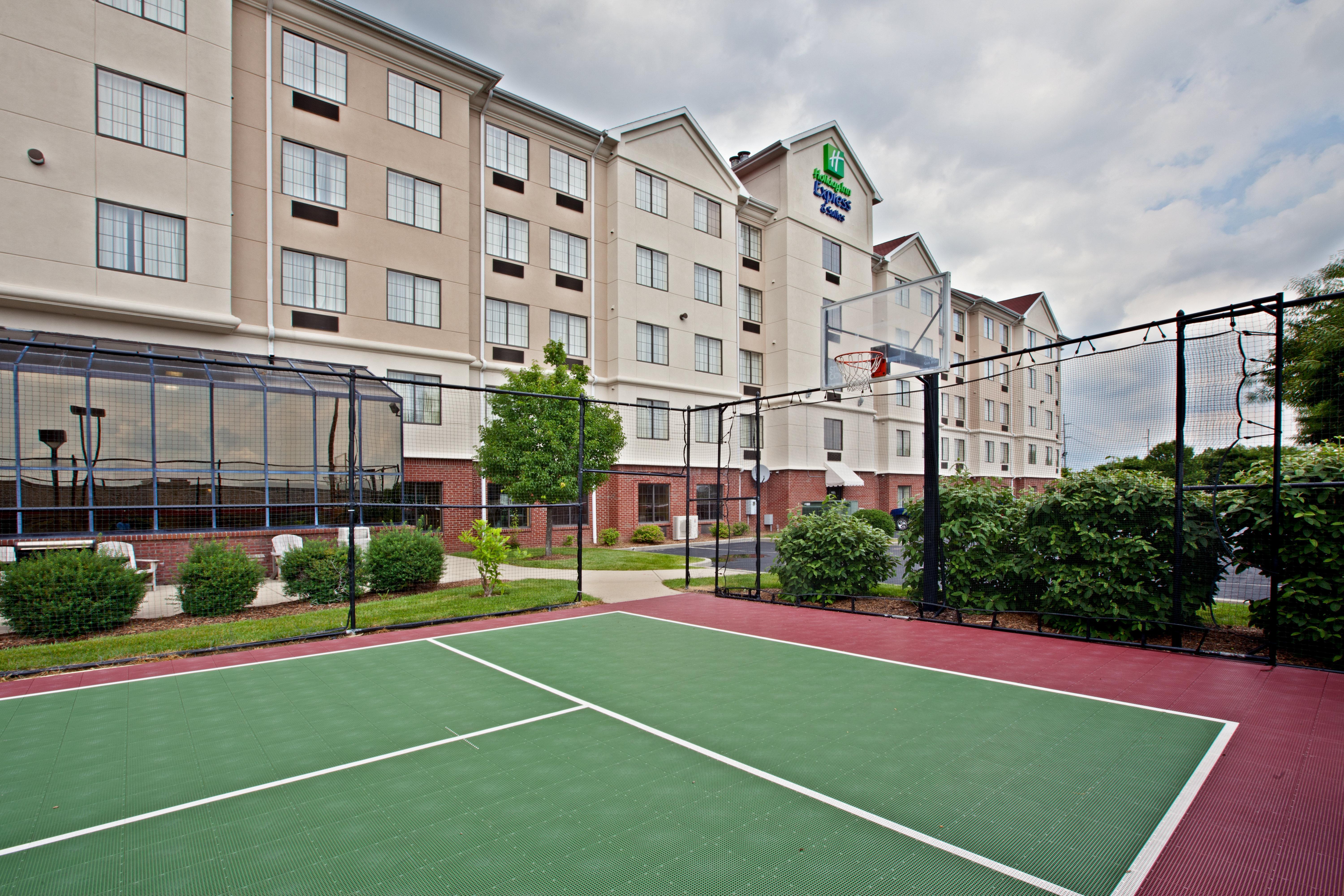 Holiday Inn Express & Suites Indianapolis - East, An Ihg Hotel Exterior foto